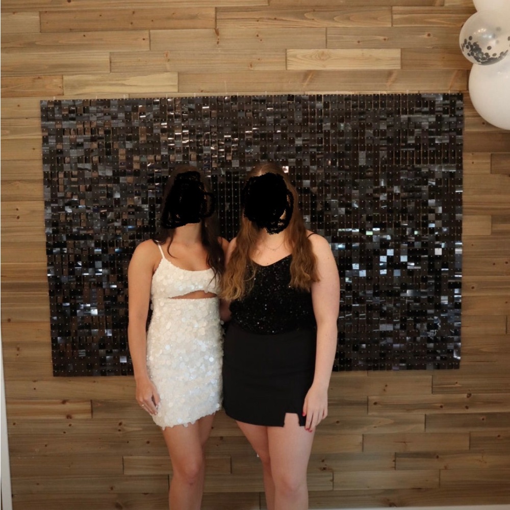 Black backdrop- make offers